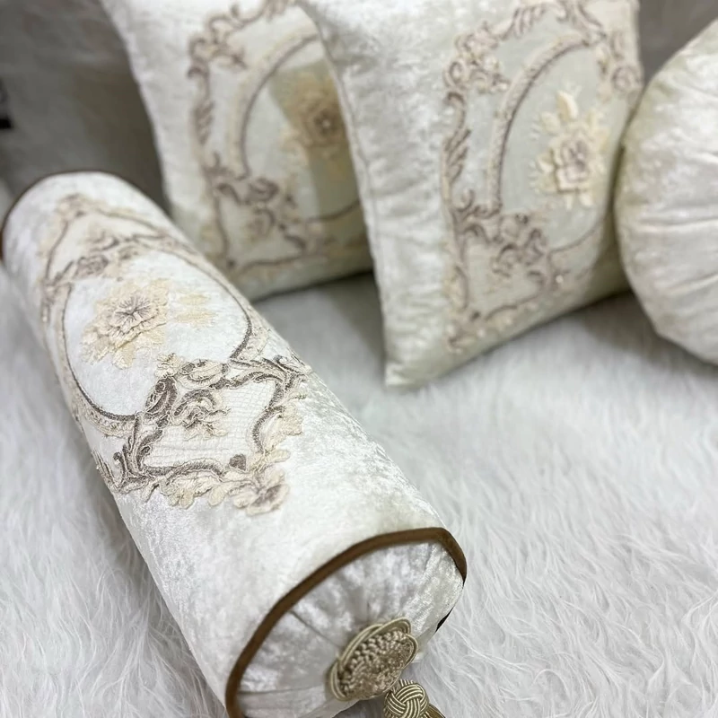 کوسن سوسیسی یا استوانه ای