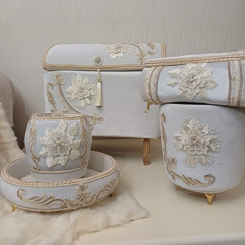 ست کامل جهیزیه عروس .سطل و جادستمال .جا ادکلن و جا برس و صندوق