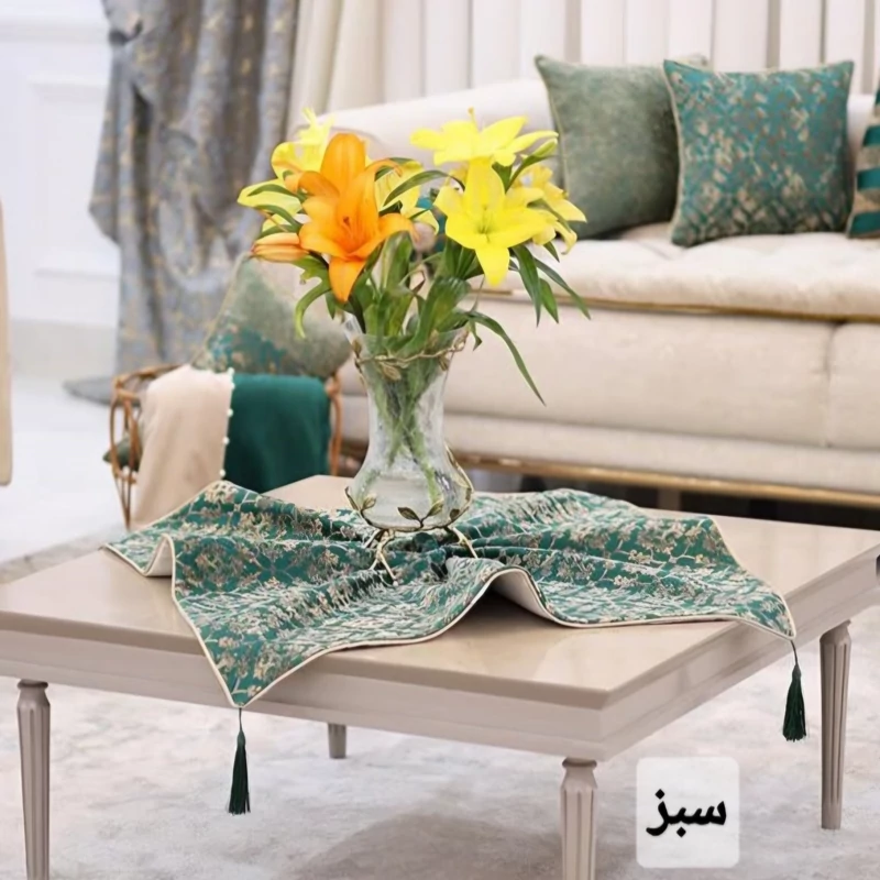 رومیزی مربع یک در یک مخملی طرح خاتون