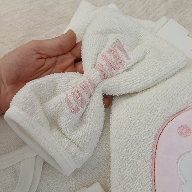ست سیسمونی نوزادی دخترانه 6 تیکه طرح خرس پاپیون دار رنگ صورتی با بسته بندی فانتزی مارک lovi baby