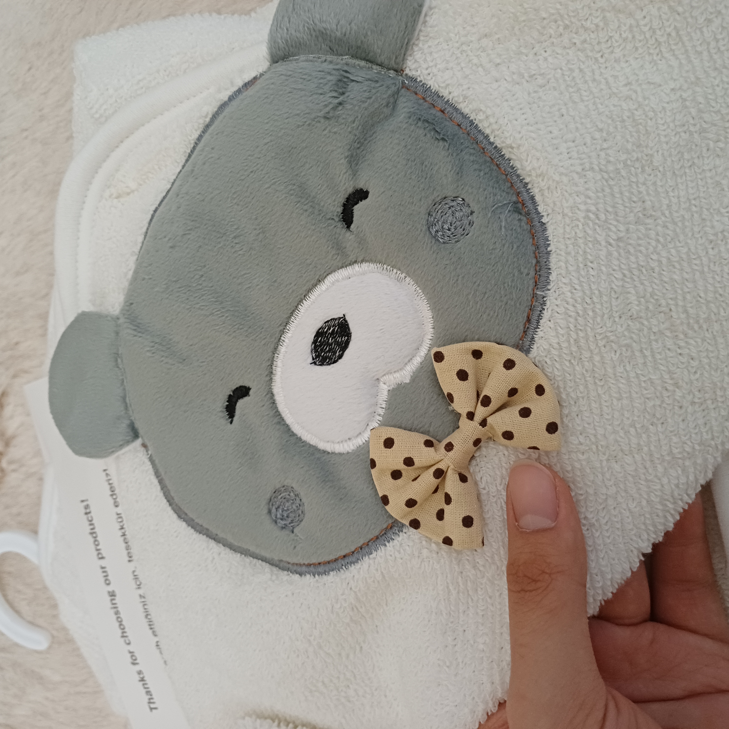ست سیسمونی نوزادی پسرانه 6 تیکه طرح خرس پاپیون دار رنگ توسی با بسته بندی فانتزی مارک lovi baby
