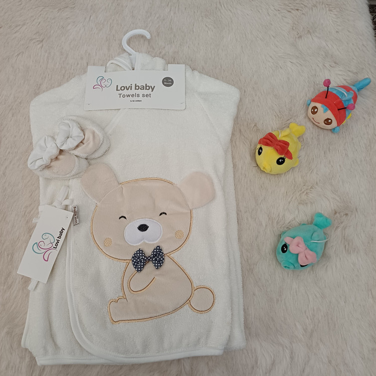 ست سیسمونی نوزادی دخترانه 6 تیکه طرح خرس پاپیون دار رنگ صورتی با بسته بندی فانتزی مارک lovi baby