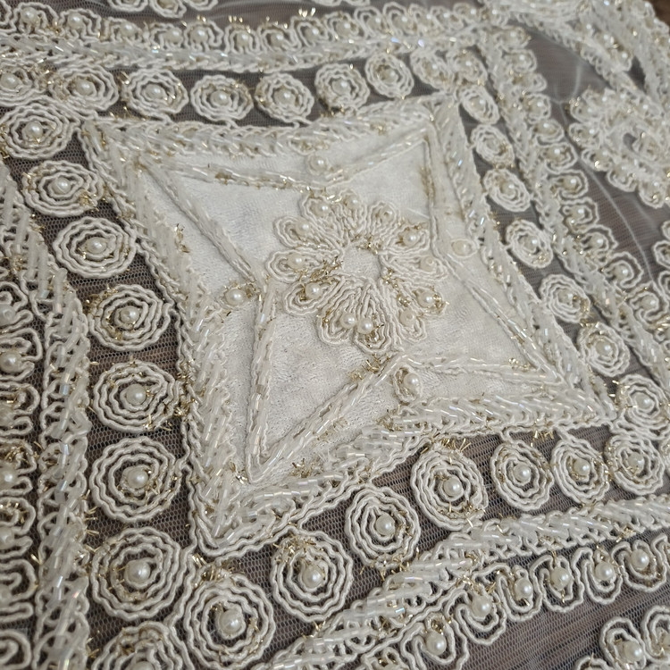 ست سه تیکه رومیزی کارشده با مروارید و ملیله طرح(ویکتوریا)