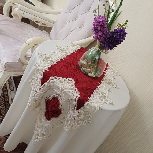 رانر کارشده با مروارید زرشکی